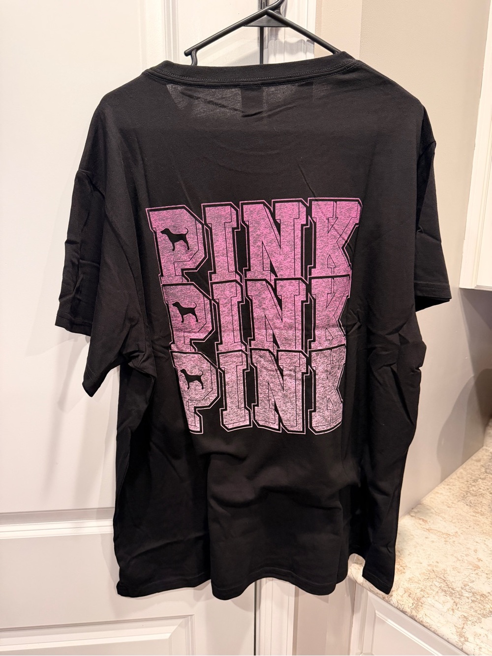 VS PINK FRIDAY CAMPUS TEE SHIRT BLACK PINK LOGO SIZE XL